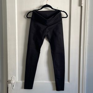 ALO yoga black leggings size small